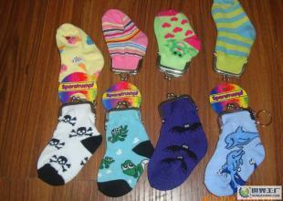 襪子零錢包的創(chuàng)新與市場(chǎng)價(jià)值——以義烏恒旭箱包供應(yīng)為例